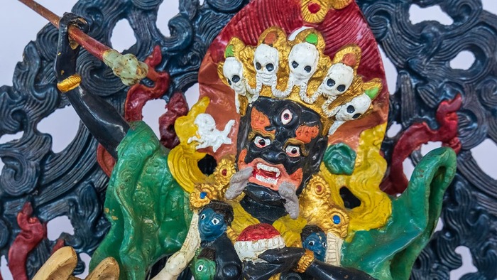 Palden Lhamo, Emanasi Arya Tara