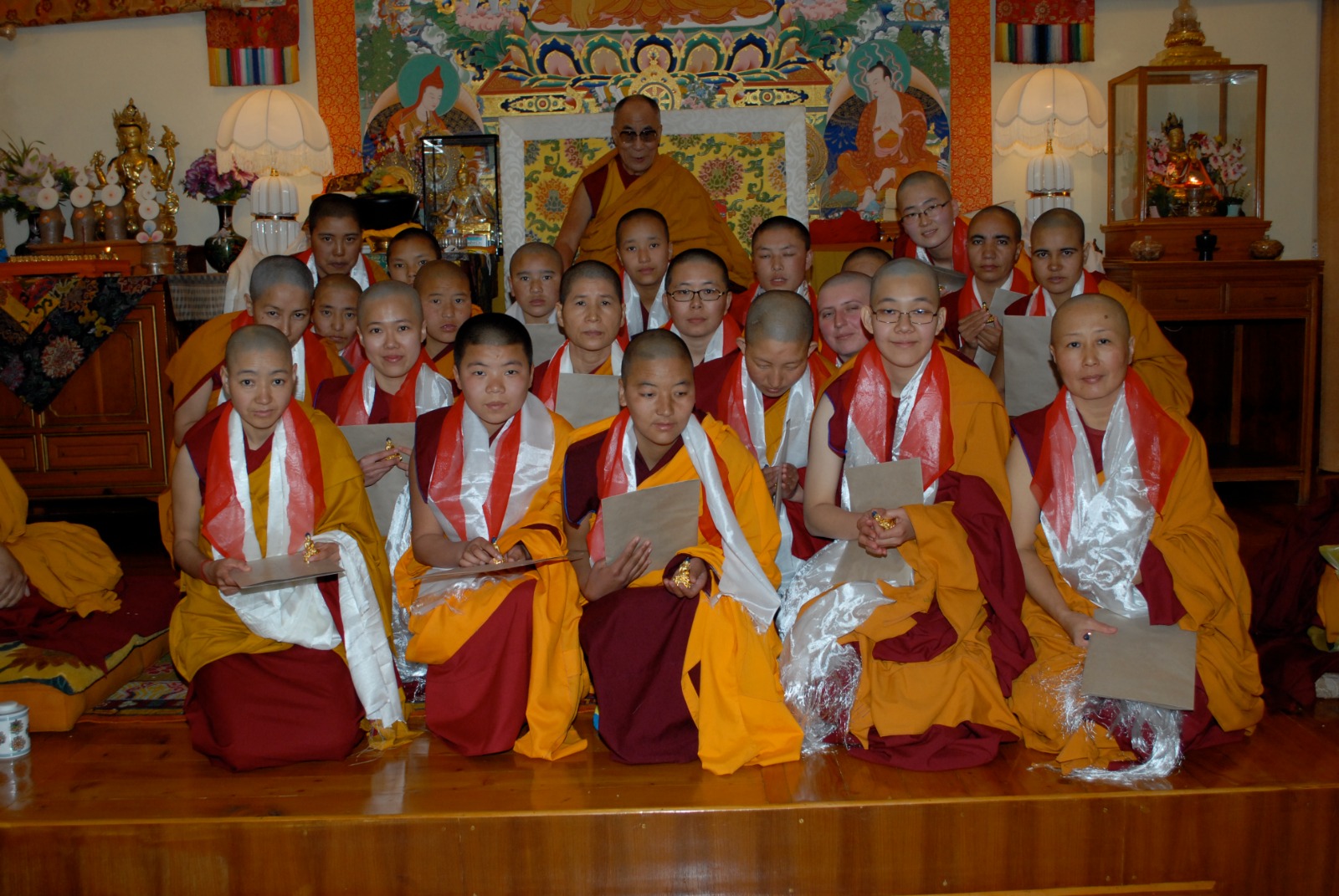 Penabhisan Para Sramaneri KCI oleh Y.M.S. Dalai Lama XIV, 2015