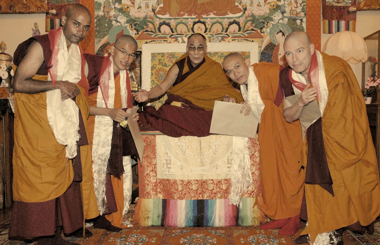 Penahbisan Sramanera Y.M. Tenzin Chogyal & Y.M. Tenzin Tringyal oleh Y.M.S. Dalai Lama XIV, 2007