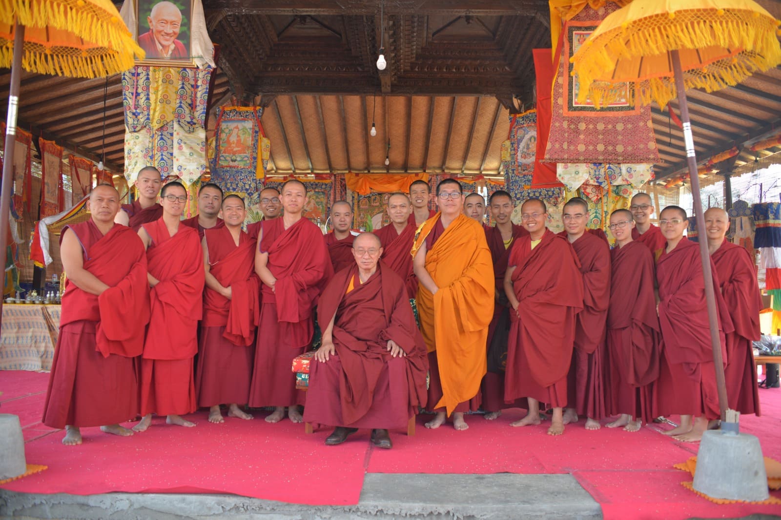 Drepung Trisur Rinpoche bersama Sangha KCI di Biara 2017